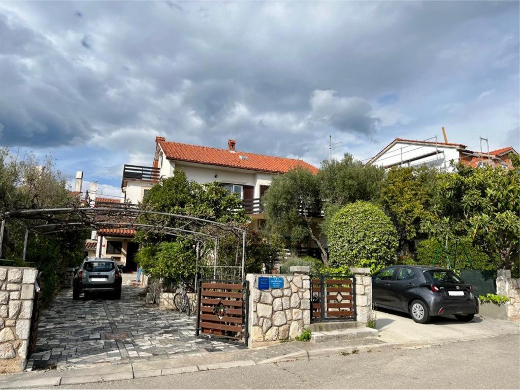 Apartmani Zora Cres Exterior foto