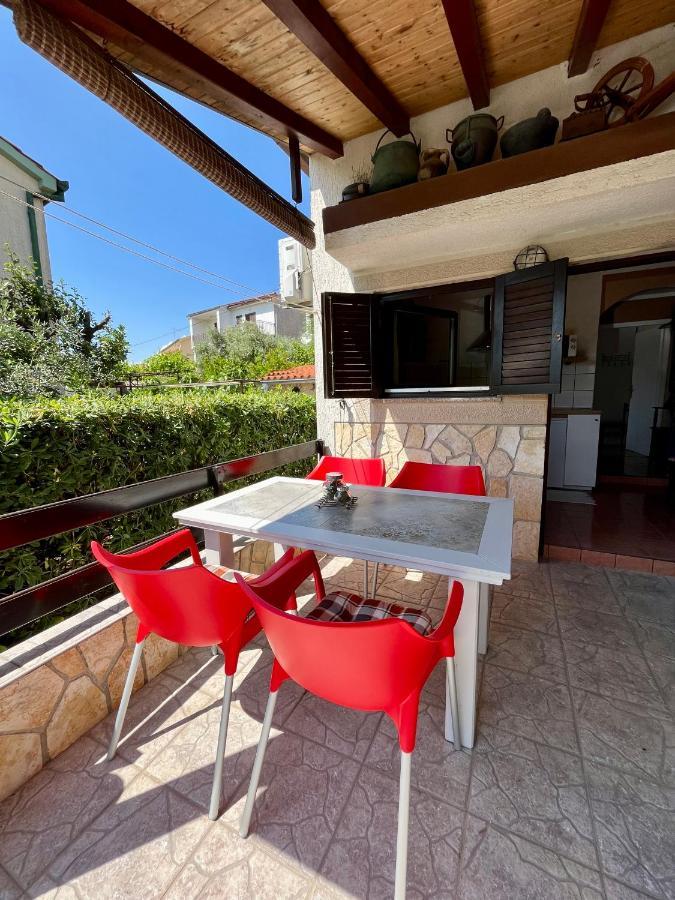 Apartmani Zora Cres Exterior foto